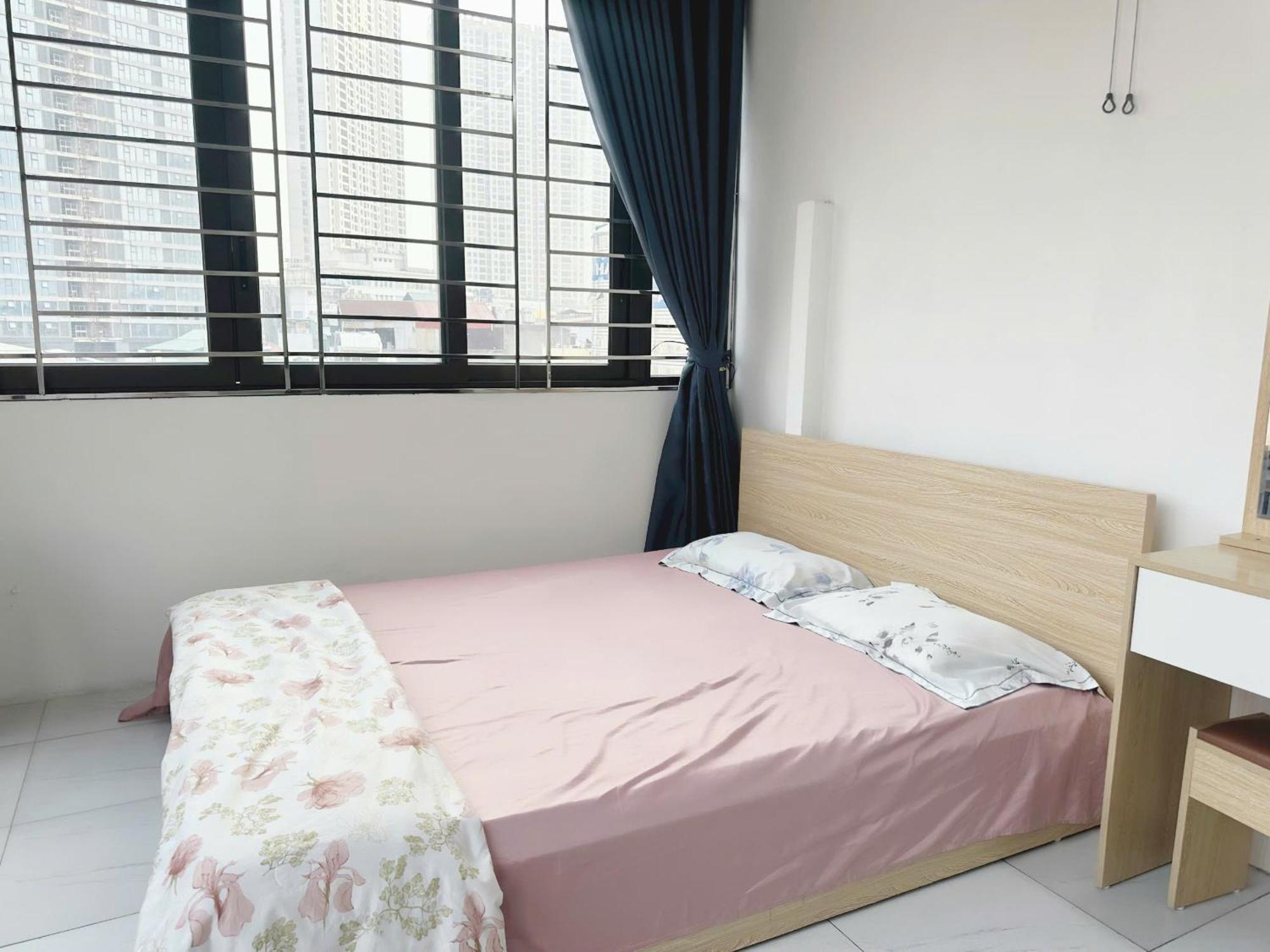 Khách sạn hẻo lánh Sunny 702 Tm27